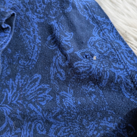 Ralph Lauren Blue and Black Floral Tee - Picture 3 of 7